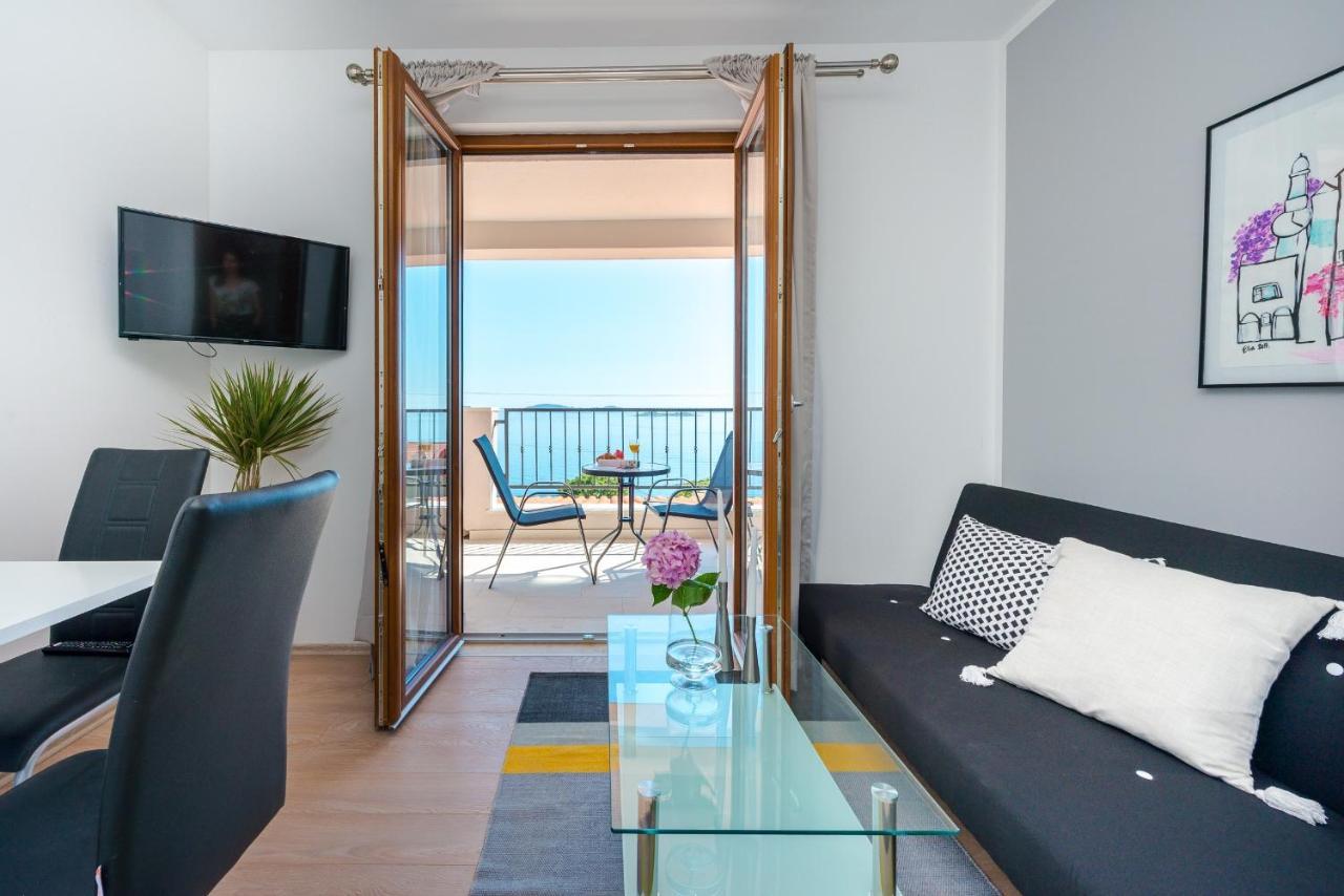 Apartments Villa Made 4U 米利尼 外观 照片