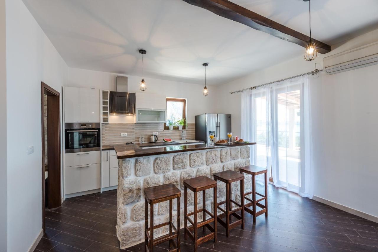 Apartments Villa Made 4U 米利尼 外观 照片