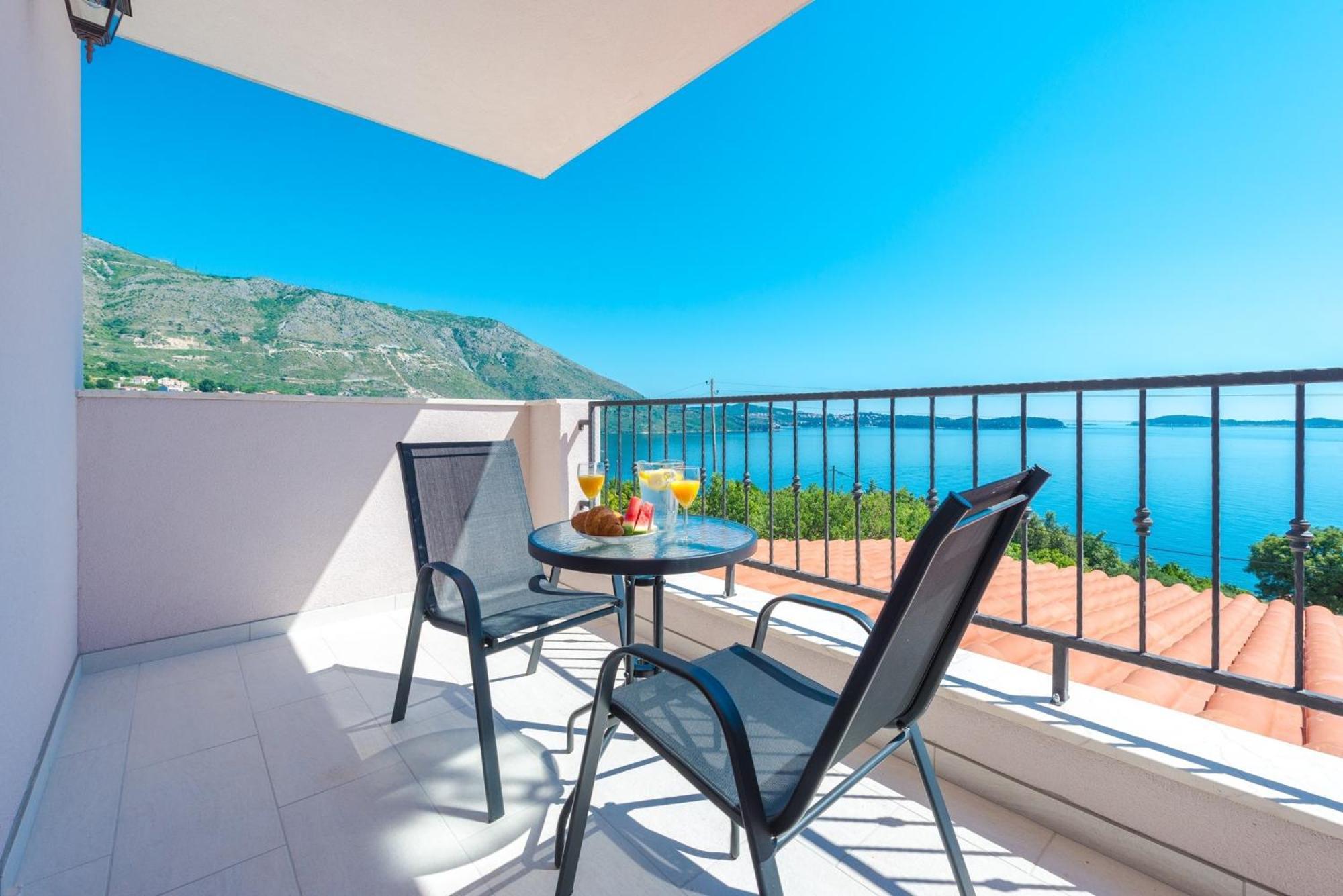 Apartments Villa Made 4U 米利尼 外观 照片