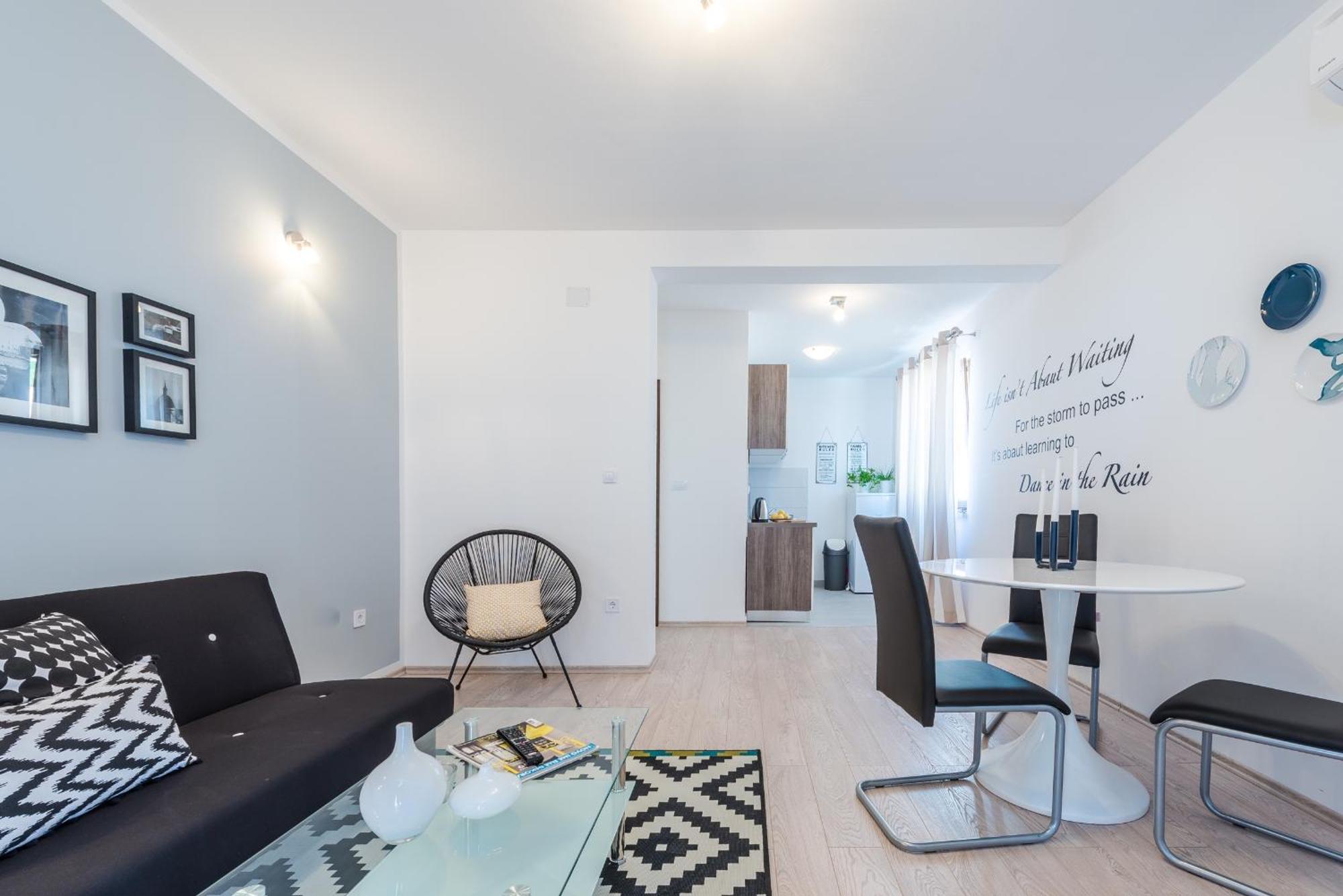 Apartments Villa Made 4U 米利尼 客房 照片